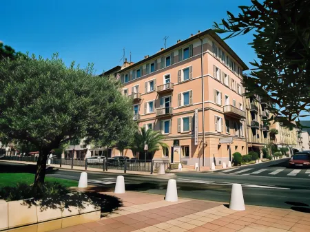 Hôtel Relais Acropolis Отели рядом с достопримечательностью «Вьей Виль»