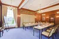 Barnett Hill Hotel Hotels in Bramley