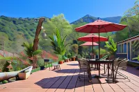 Green Shine Hotels in Miaoli County