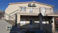 Lantana ex Villa Americana Hotels in Pag