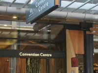 Surf 'N' Snow Backpackers Hotels in Flat Bush