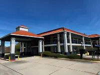 Super 8 by Wyndham Slidell Hotel di Slidell