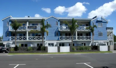 Crow's Nest Apartments