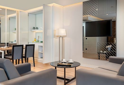 1. 래디슨 블루 호..