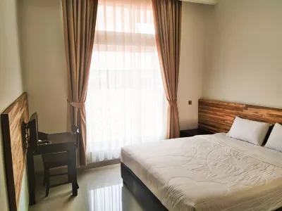 Antika Hotel Hotels in Kutoharjo