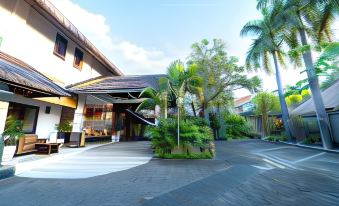 The Maya Seminyak Villas