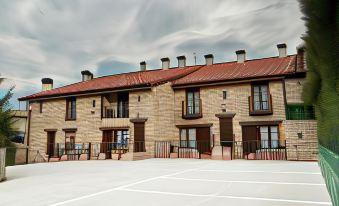 Posada y Apartamentos Trebuesto de Guriezo - Housity