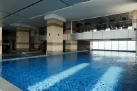 Modern 2Br Apartment at Maqna Residence Hotel di Jakarta Barat