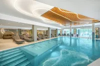 Kenese Bay Garden Resort & Conference Hotel Hotels in Balatonalmadi