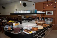 カロリナ プラザ ホテル - 朝食