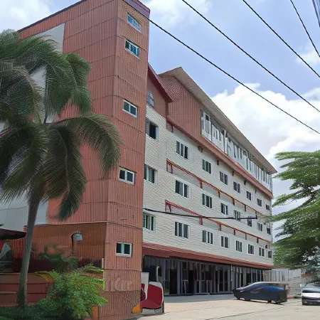 Emmaus condotel