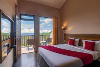 Warmth Hill Crest Hotels near Cave (Dolmen) Kodaikanal
