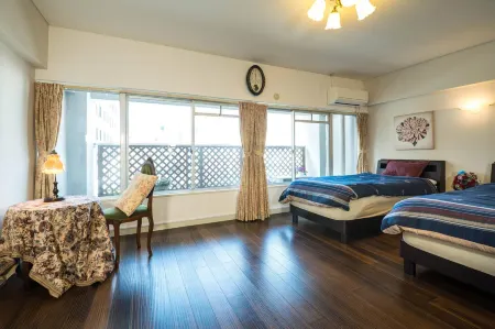 Nanei Building Отели рядом с достопримечательностью «Terukuni Shrine»