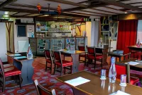 The Old White Lion Hotel - Pysäköinti