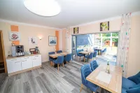 Hotel Opal - breakfast