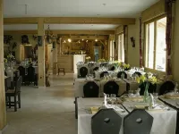 Auberge la Ferme de Ferrières فنادق في Saint-Blaise