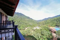 River Park Hotel - pemandangan pegunungan
