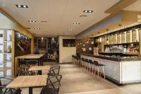 Hotel-Asador Montes Oretanos - Mountain view