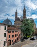 โรงแรมกาซา เดล เปลเลกริโน