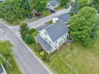 Pine Point Beach Retreat! 8 Bedroom, Pet Friendly family compound