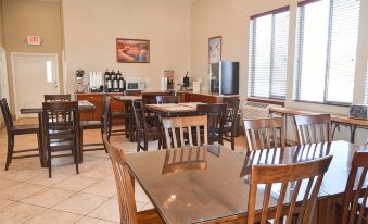 National 9 Inn Price