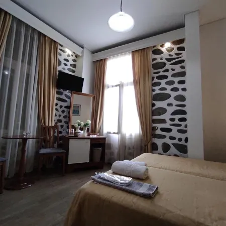 Porto Lesvos Hotel
