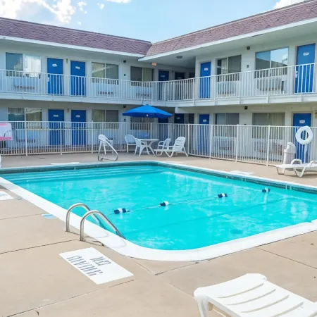 Motel 6 Ardmore, OK