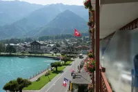 Seiler au Lac - Mountain view
