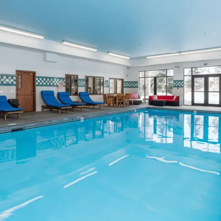 Wood River Inn & Suite