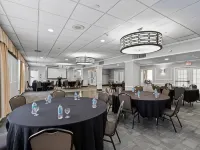 Executive Inn - Fort Lee Hotels near حديقة كوفنت