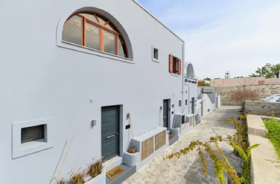 George & Joanna Suites Santorini