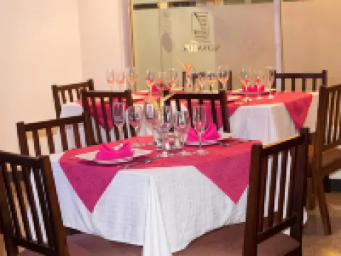 HOTEL NOVALUX (Alojamiento, hospedaje, descanso) Hoteles en Ambato