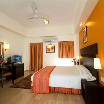 Chateau Windsor Hotel - Marine Drive Hotels near Royal Thai Consulate