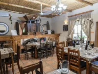 Old Mill Lodge, Seasonal Working Ostrich Farm & Restaurant, Oudtshoorn Hotels in Oudtshoorn
