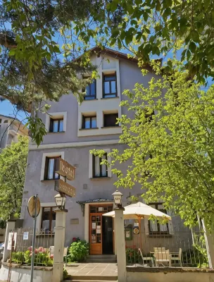 Conde Aznar Hotels in Jaca