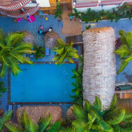 Tropical Palace Hotel
