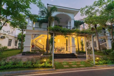 Lotus Hotel - Vuon Vua Hotels near Green Pearl Island Tourist Area