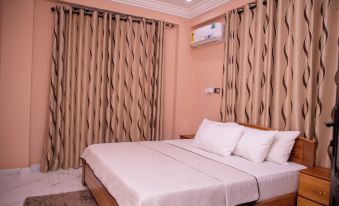 Executive Large Room with Ensuite