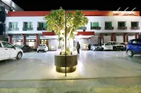 Hotel Yatrik - Parking