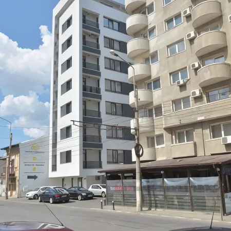 Uptown Residence Apartments