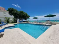 Coral Mist Beach Hotel - Pemandangan Pantai