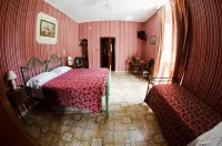 Hotel Villa Maria Отели в г. Неаполь