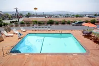 Motel 6 Saint George, UT - مسبح