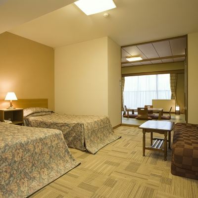 和洋ルーム(禁煙) 八幡平ライジングサンホテルの写真