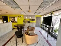 Executive Inn Chester - 2-Star