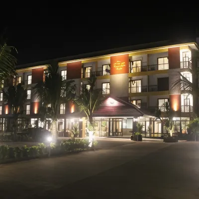 Tawan Anda Garden Hotel Hotels near Wat Nikhom Thammaram
