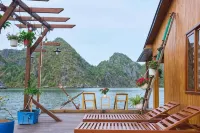 Lan Ha Floating Homestay Hotels in Cát Hải