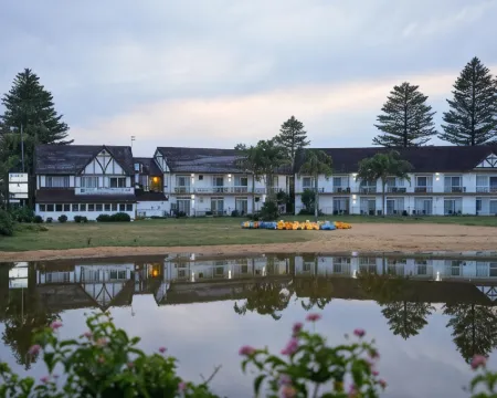 The Clan Terrigal Hotels in Terrigal