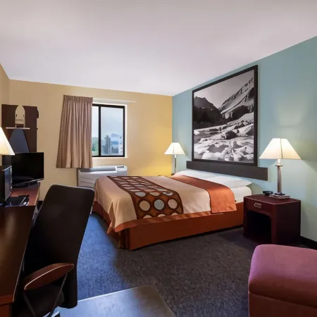 Super 8 by Wyndham Helena