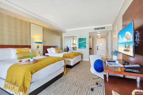 Spacious Studio and Community Pool - Elegant Beachfront Escape Hotels in Sunny Isles Beach